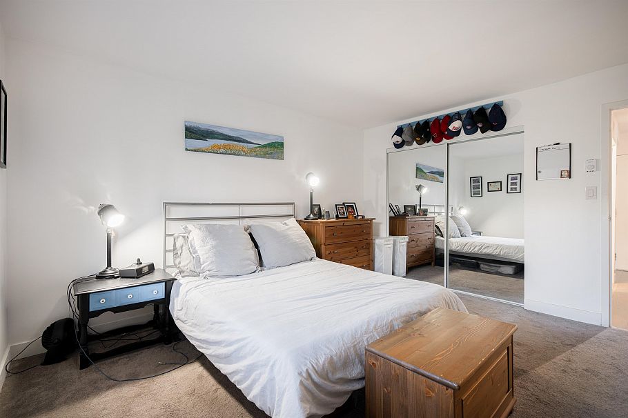 215 251 W 4th Street North Vancouver, BC - 14
