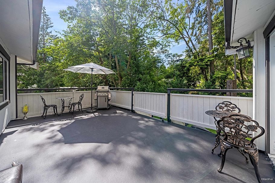 3870 Emerald Drive North Vancouver, BC - 18