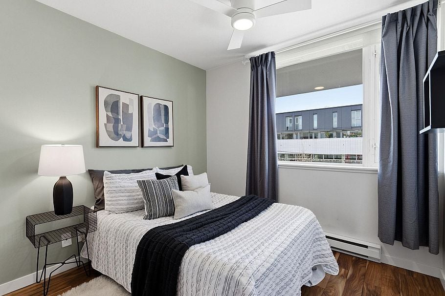312 328 E 11th Avenue Vancouver, BC - 25