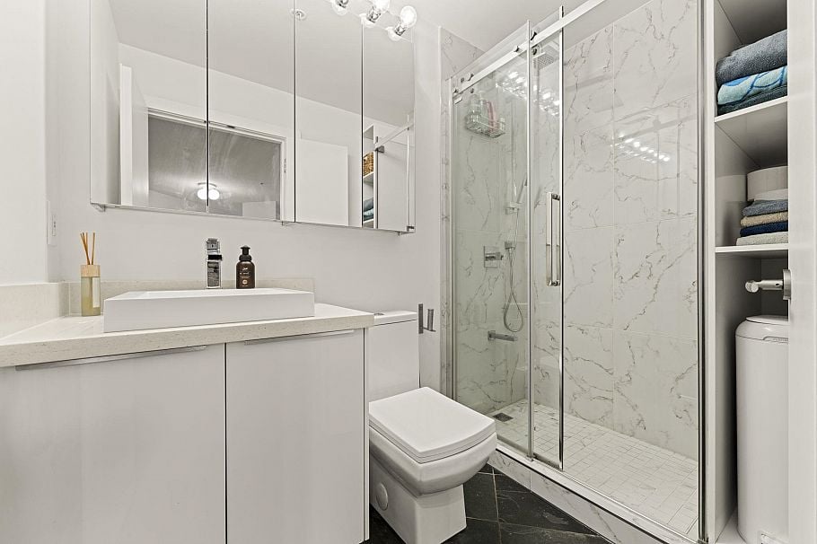 808 1177 Hornby Street Vancouver, BC - 10