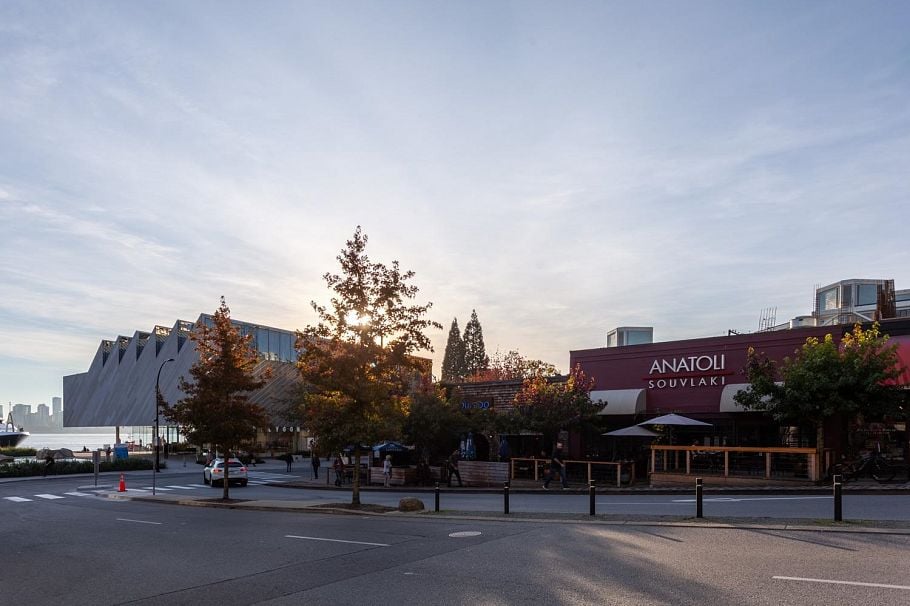 215 251 W 4th Street North Vancouver, BC - 22