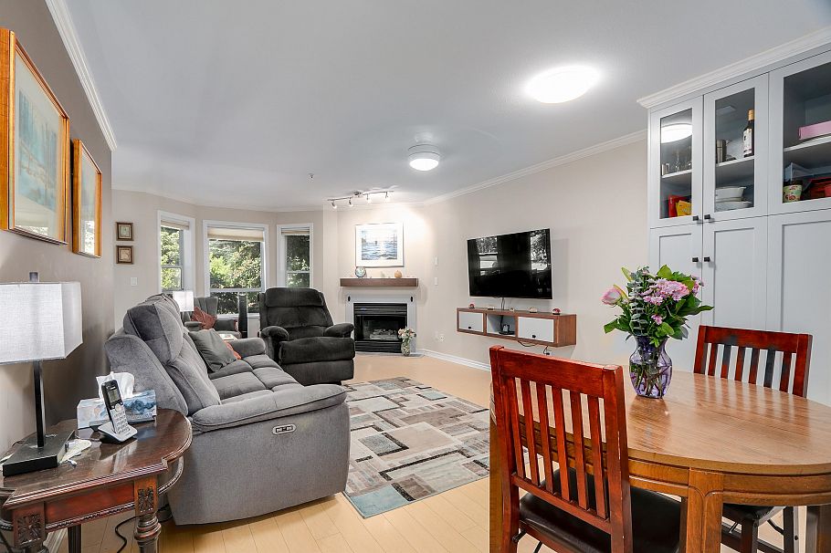 1150 Lynn Valley Road North Vancouver, BC - 8