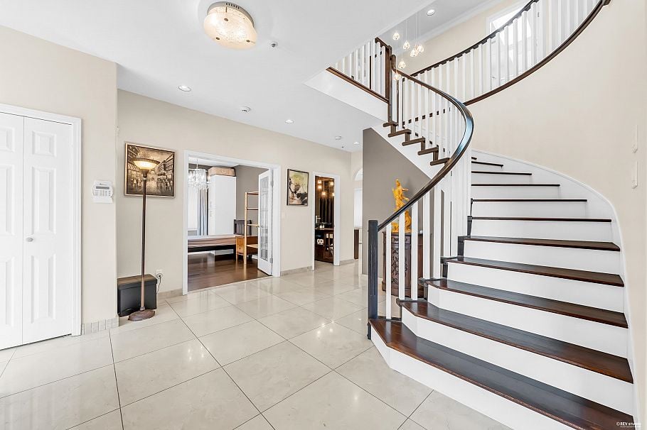 3549 W 40th Avenue Vancouver, BC - 3