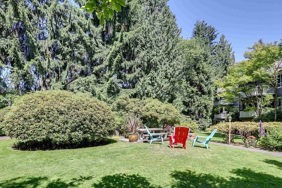 1150 Lynn Valley Road North Vancouver, BC - 23