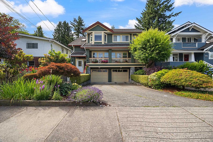 3608 W 7th Avenue Vancouver, BC - 3