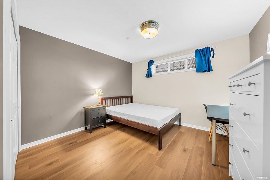 3549 W 40th Avenue Vancouver, BC - 35