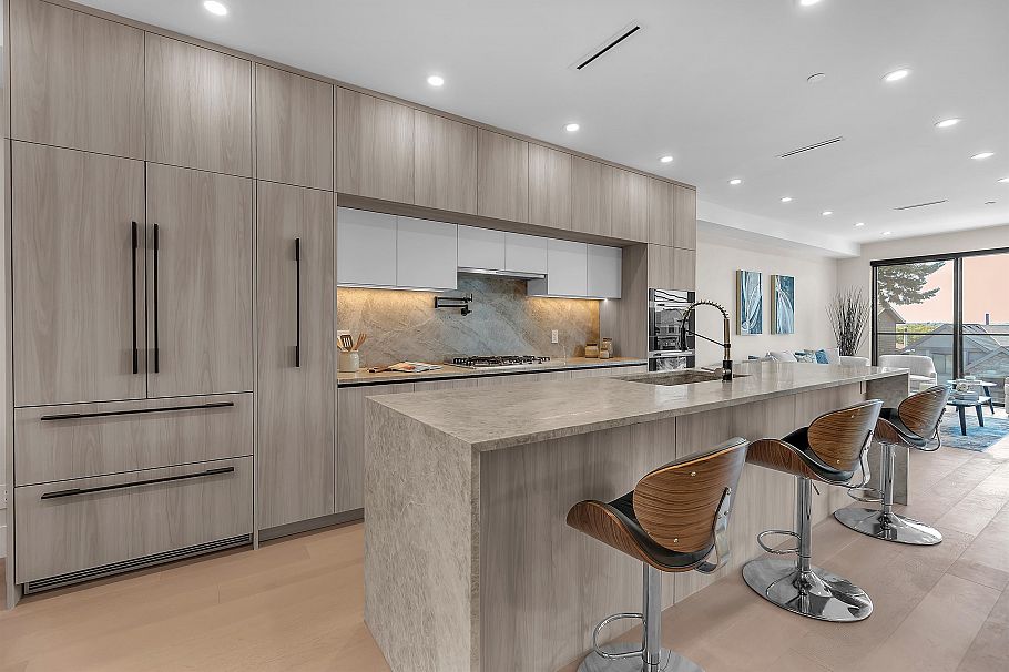 502 E 5th Street North Vancouver, BC - 5