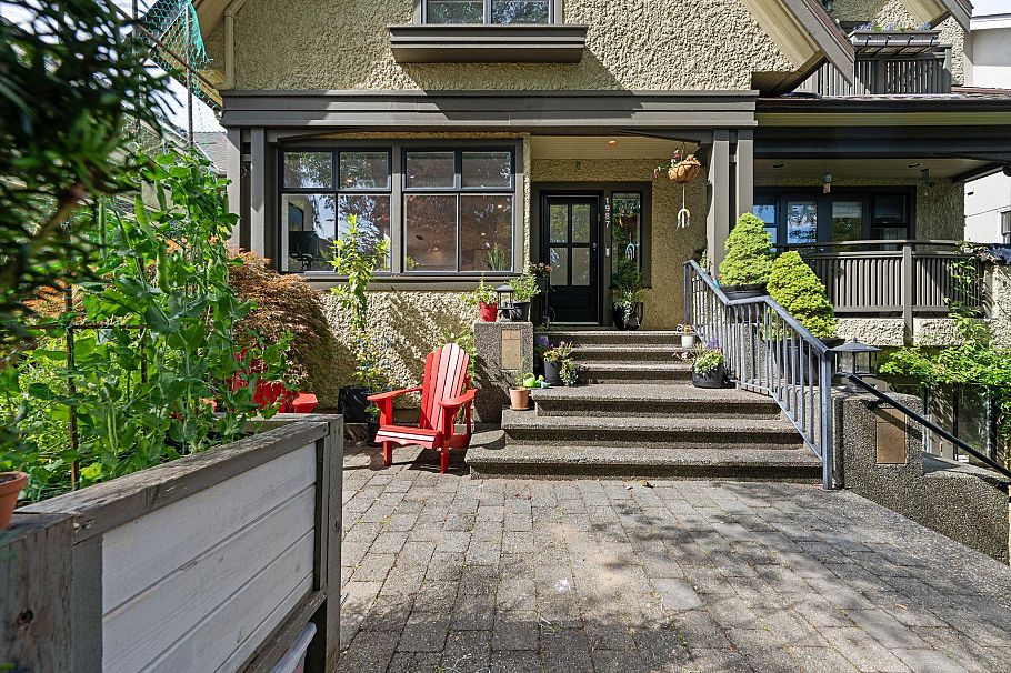 1987 W 13th Avenue Vancouver, BC - 37