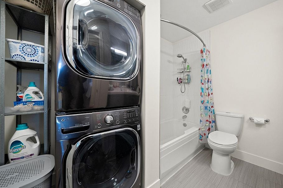 317 630 Roche Point Drive North Vancouver, BC - 9
