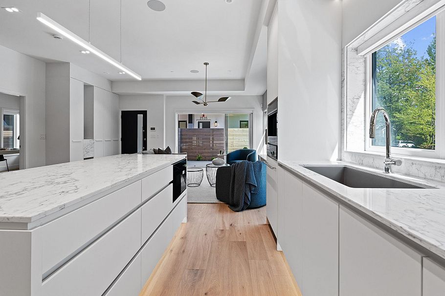 5485 Larch Street Vancouver, BC - 18