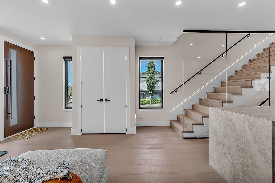 502 E 5th Street North Vancouver, BC - 12
