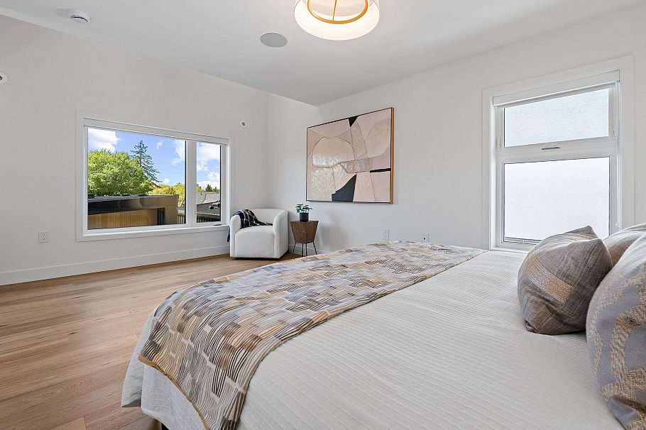 2535 W 39th Avenue Vancouver, BC - 24
