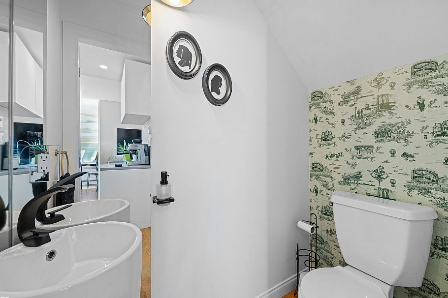 1987 W 13th Avenue Vancouver, BC - 23