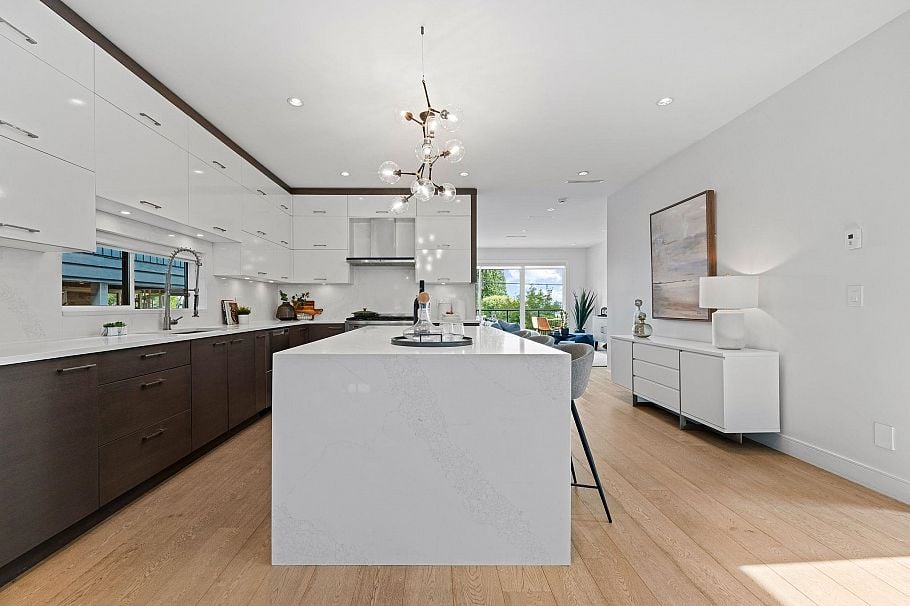 231 E 27 Street North Vancouver, BC - 15
