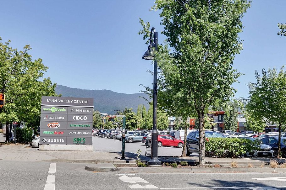 1150 Lynn Valley Road North Vancouver, BC - 28
