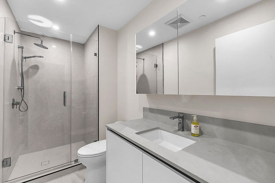 502 E 5th Street North Vancouver, BC - 25