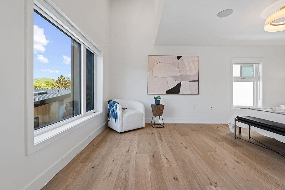 2535 W 39th Avenue Vancouver, BC - 21