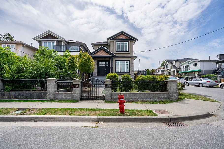 1606 E 29th Avenue Vancouver, BC - 31