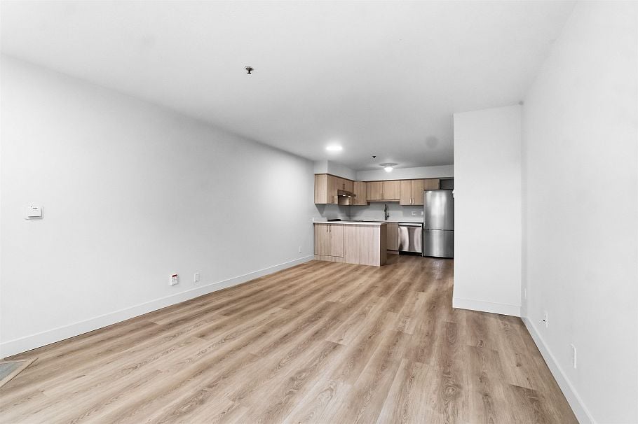 305 2928 Commercial Drive Vancouver, BC - 9