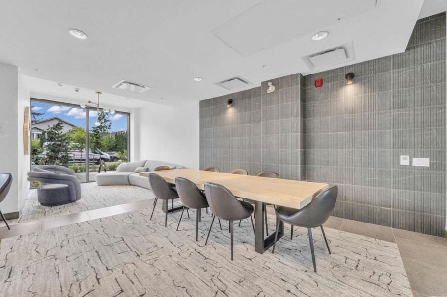 557 422 E 3rd Street North Vancouver, BC - 19