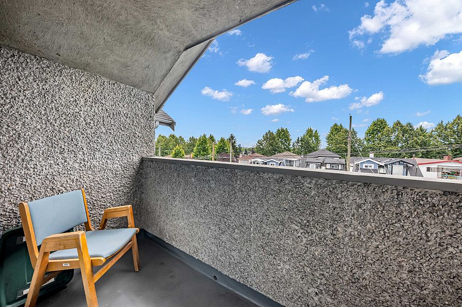 2474 East 5th Avenue Vancouver, BC - 24