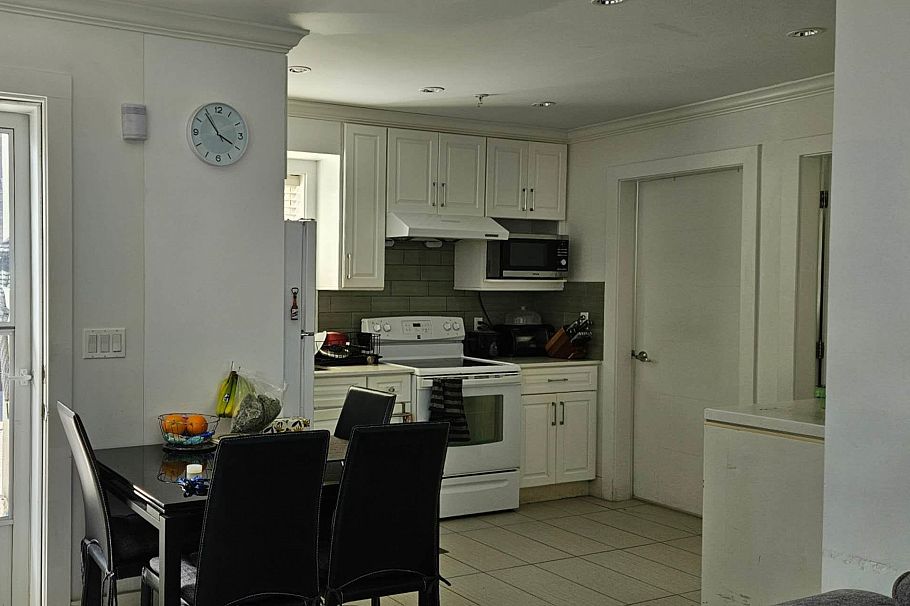 33xx  PRICE STREET, Vancouver BC V5R 5P8 Vancouver, BC - 8