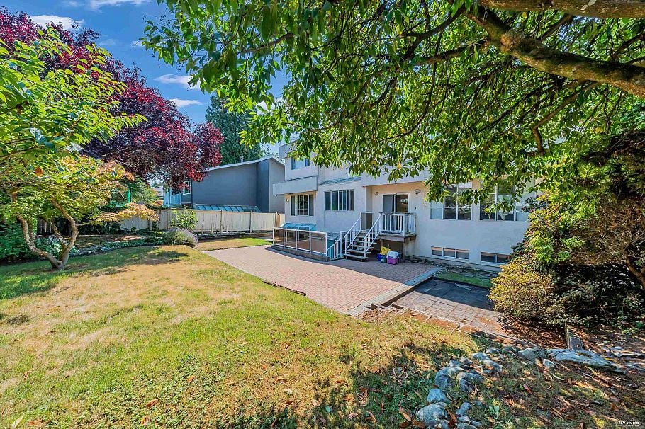 3549 W 40th Avenue Vancouver, BC - 37
