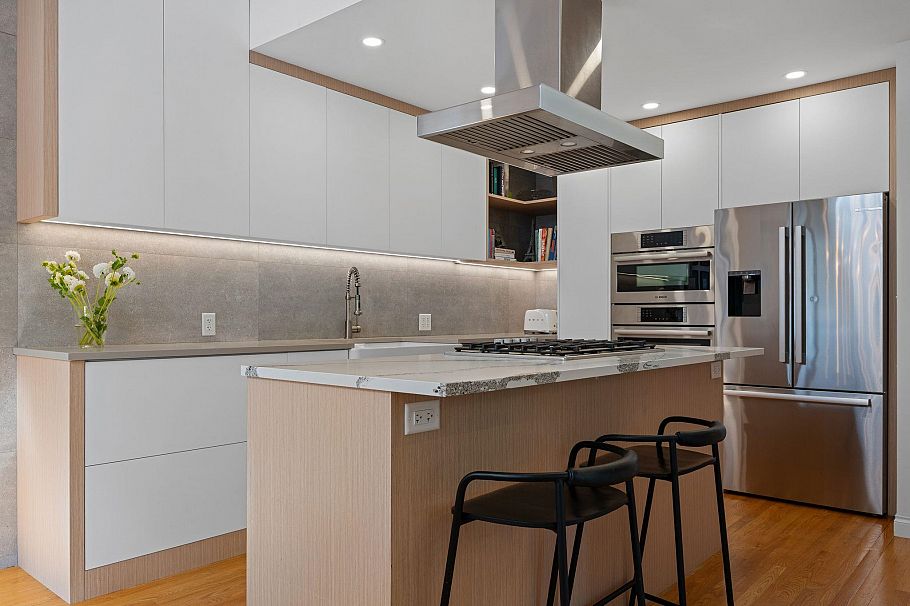 1987 W 13th Avenue Vancouver, BC - 16