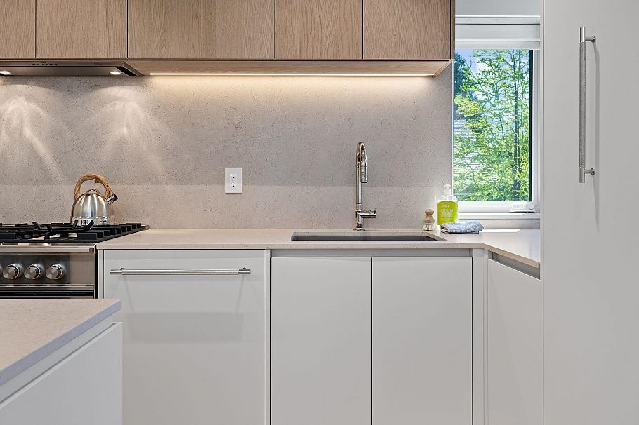 2535 W 39th Avenue Vancouver, BC - 15