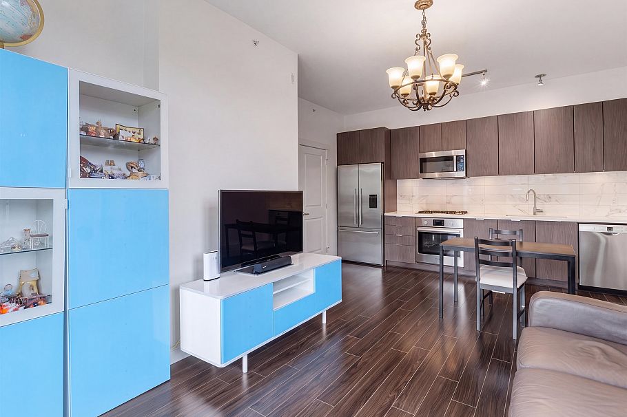 301 3168 Riverwalk Avenue Vancouver, BC - 4