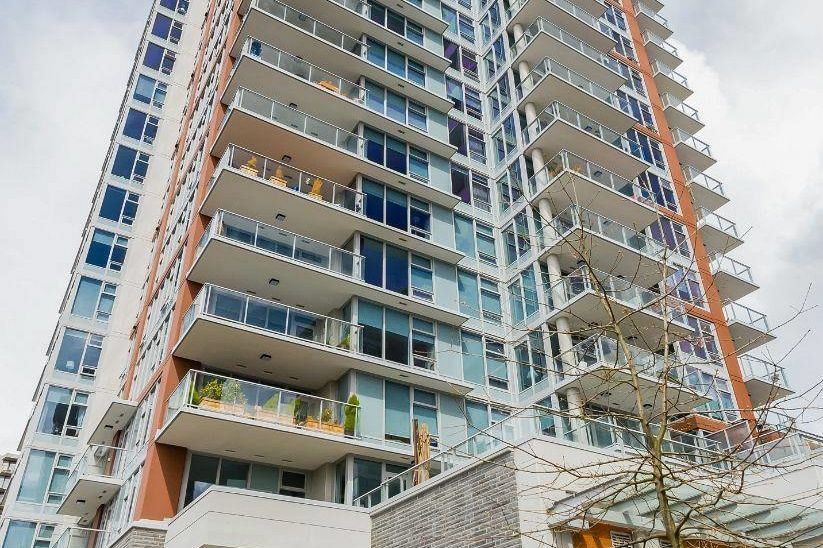 1602 150 W 15th Street North Vancouver, BC - 1
