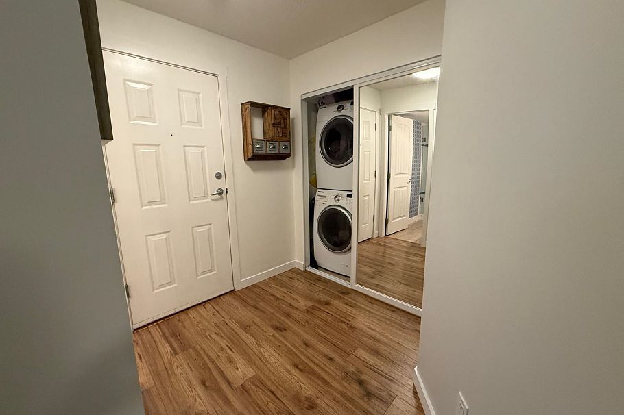 102 3008 Willow Street Vancouver, BC - 5