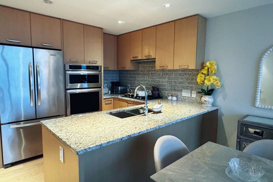 1602 150 W 15th Street North Vancouver, BC - 13
