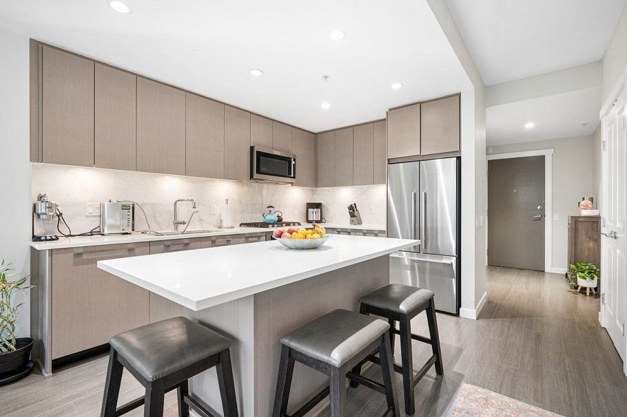 213 2651 Library Lane North Vancouver, BC - 6