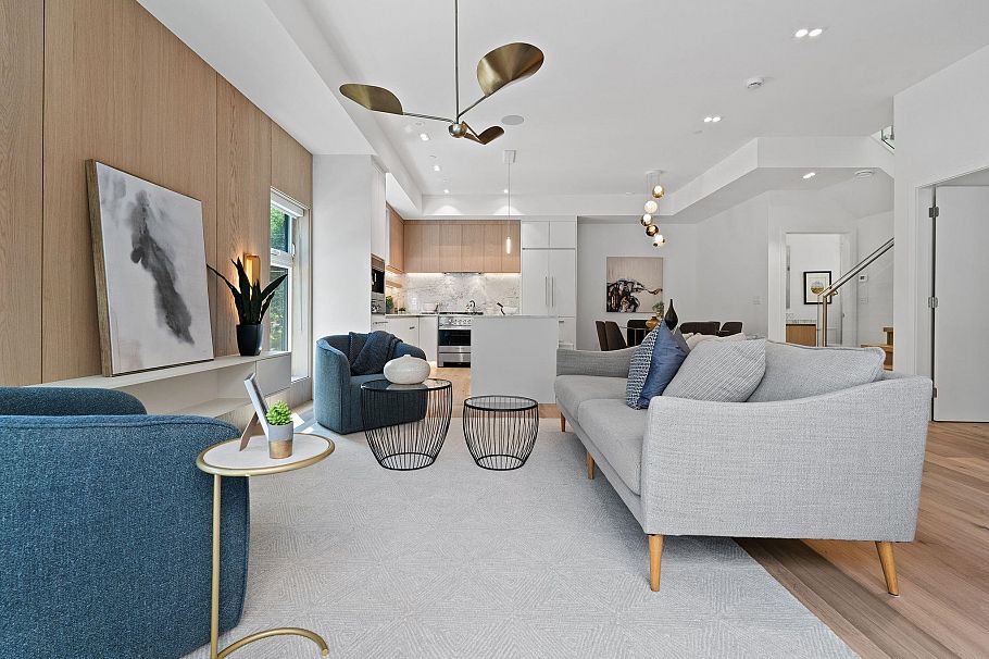 5485 Larch Street Vancouver, BC - 1
