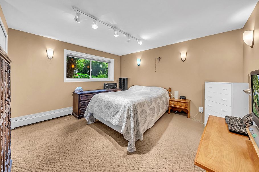 2474 East 5th Avenue Vancouver, BC - 13