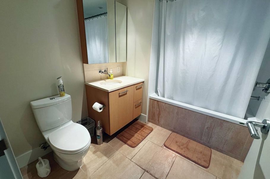 1602 150 W 15th Street North Vancouver, BC - 20