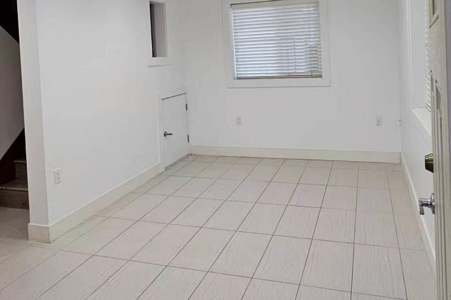 33xx  PRICE STREET, Vancouver BC V5R 5P8 Vancouver, BC - 3