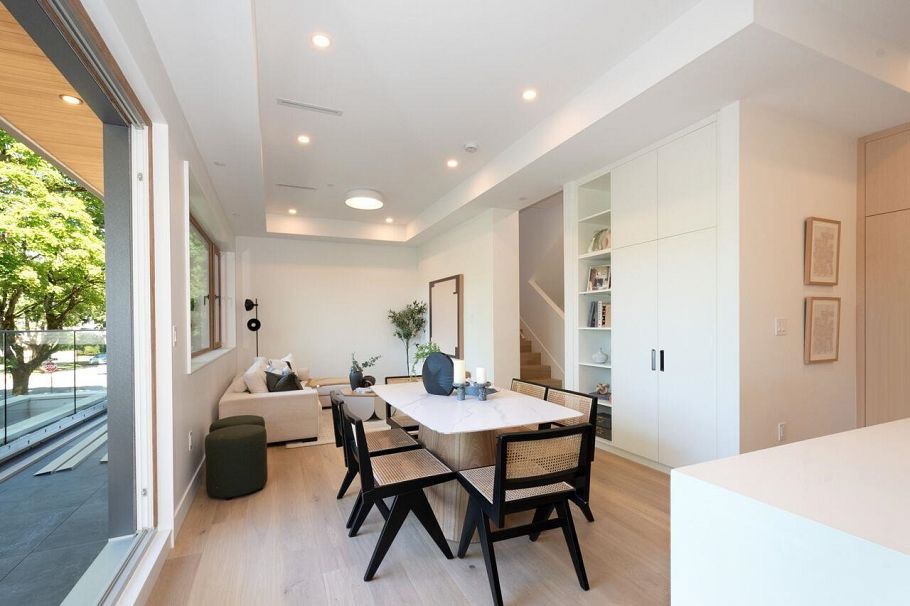 1 3120 W 11th Avenue Vancouver, BC - 16