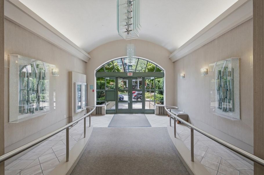 504 2288 Pine Street Vancouver, BC - 4