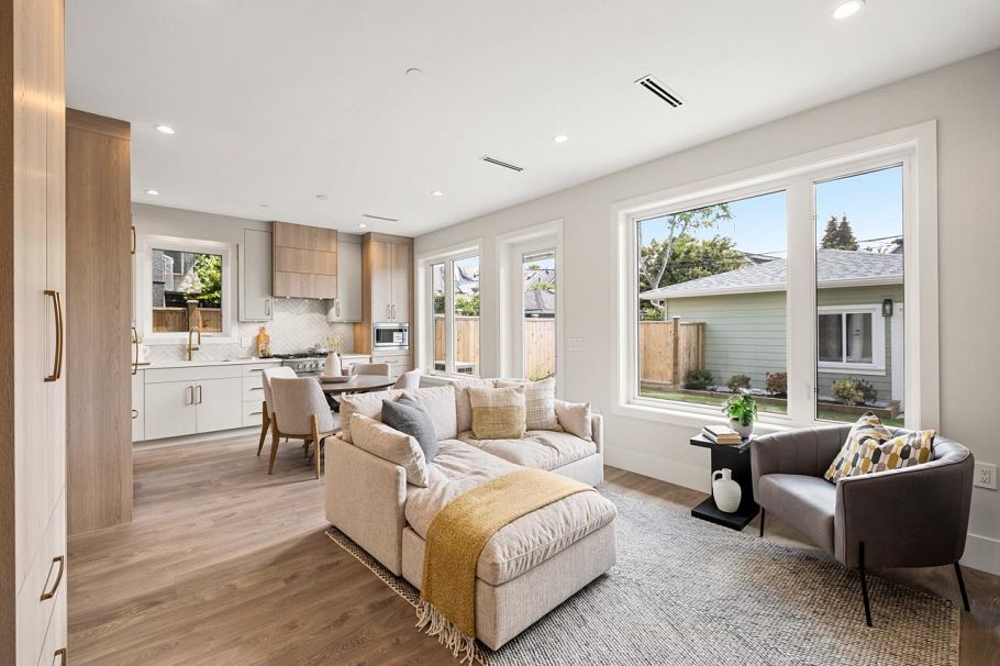 2 2528 Turner Street Vancouver, BC - 3