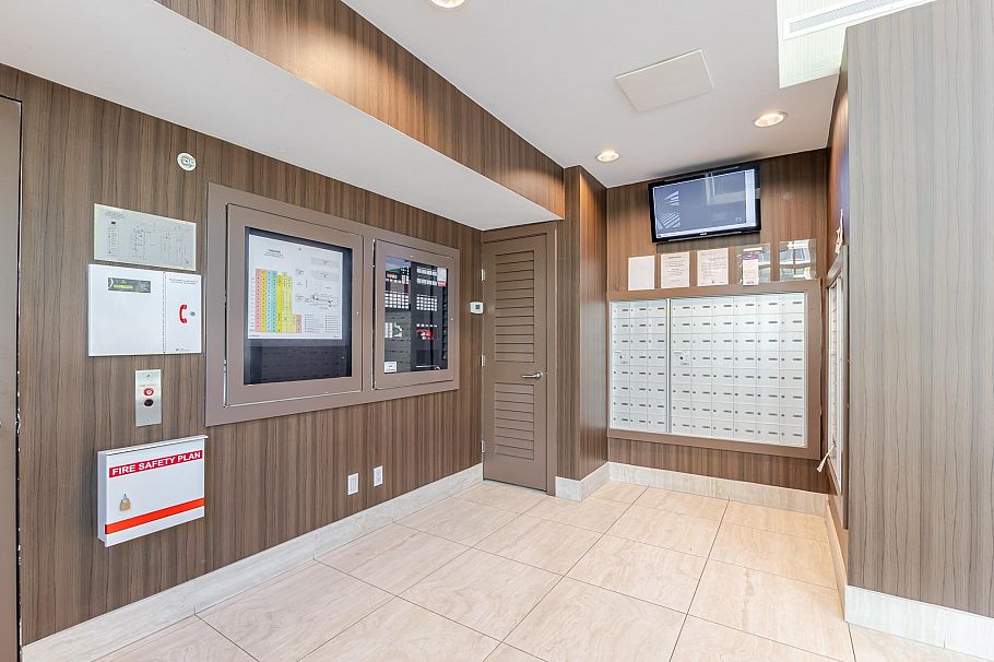 901 175 Victory Ship Way North Vancouver, BC - 22