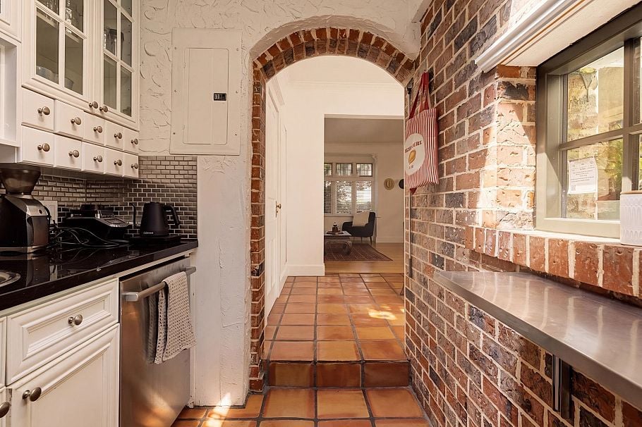 2636 Hemlock Street Vancouver, BC - 5