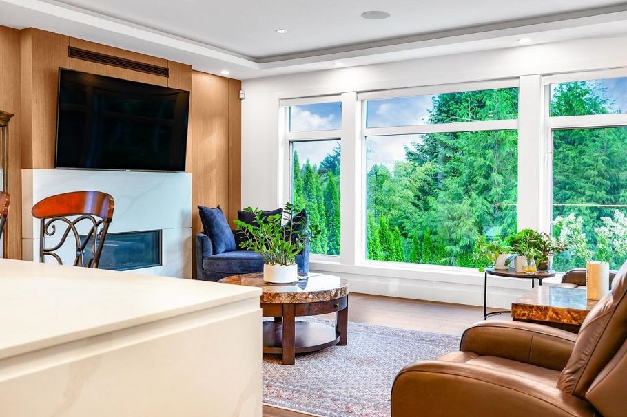 4399 Highland Boulevard North Vancouver, BC - 12