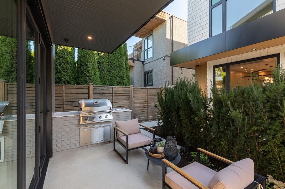 477 W 20th Avenue Vancouver, BC - 21