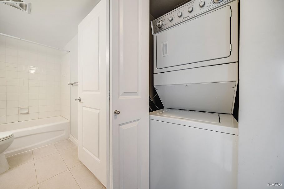 707 3520 Crowley Drive Vancouver, BC - 17