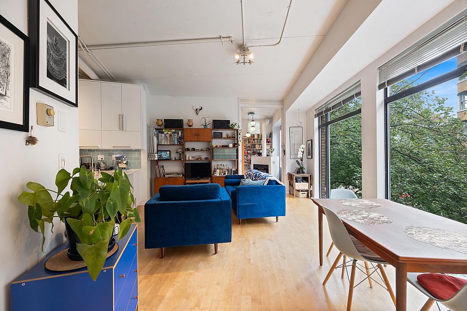 301 28 Powell Street Vancouver, BC - 7