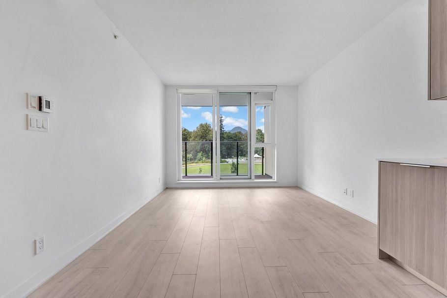 408 1471 Hunter Street North Vancouver, BC - 9