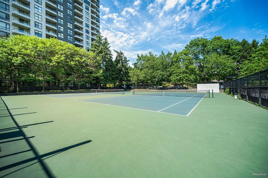 707 3520 Crowley Drive Vancouver, BC - 25