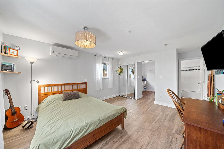 4273 Quebec Street Vancouver, BC - 29
